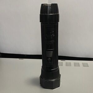 1940’s Heavy Duty Black Flashlight working condition